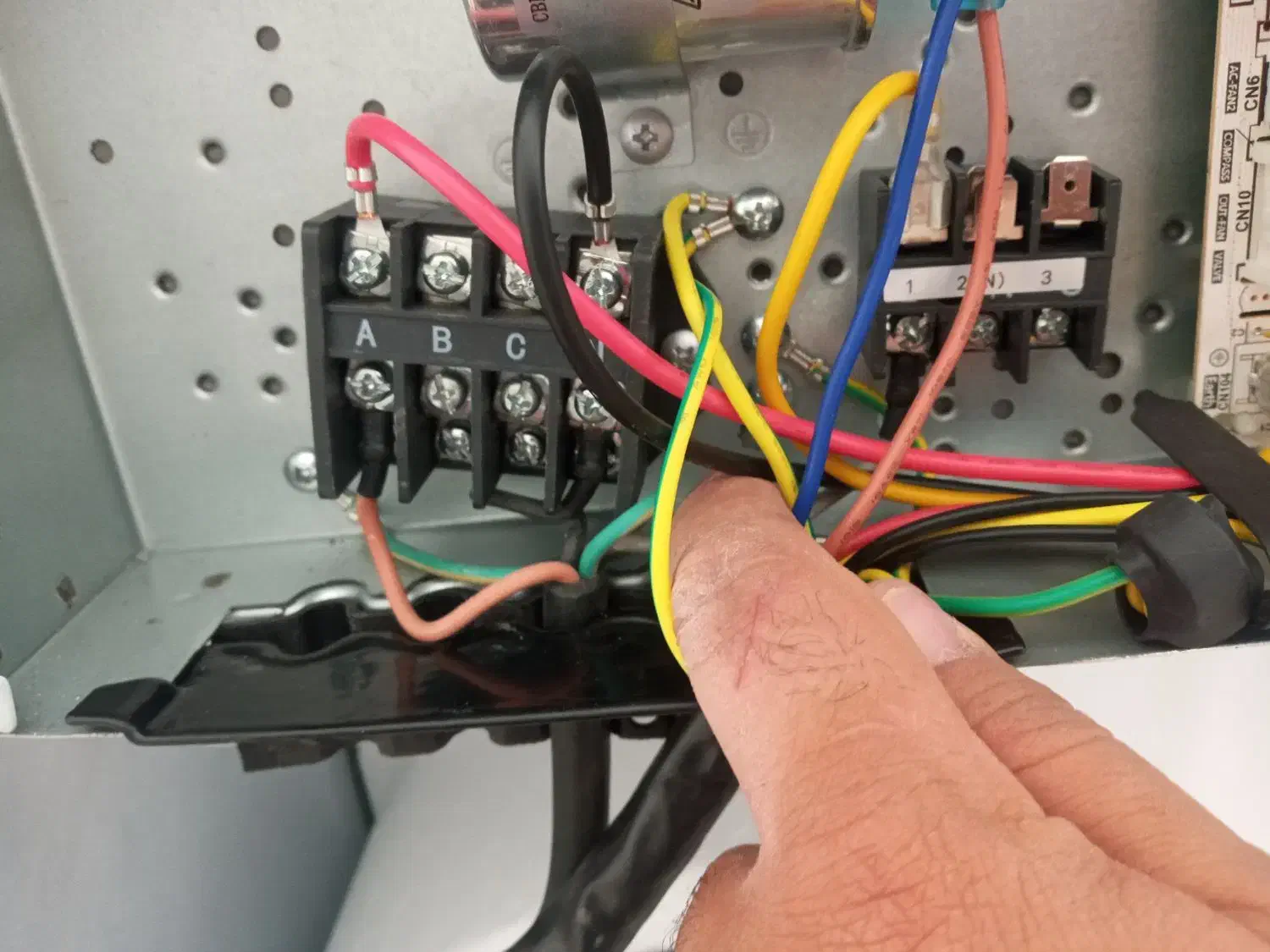 نصب و سرویس و تعمیر کولر اسپلیت|خدمات پیشه و مهارت|لامرد, |دیوار