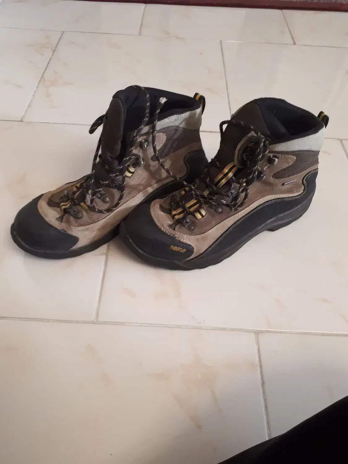 کیف سامسولت وکفش کونوردی در حد نو|کیف، کفش، کمربند|پردیس, فاز ۱۱|دیوار