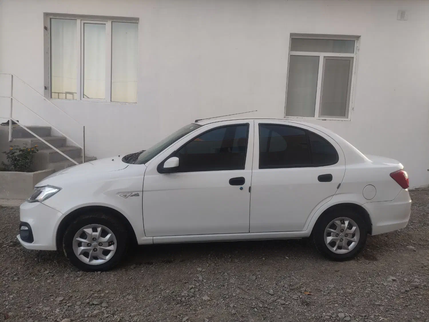 ساینا s|خودرو سواری و وانت|کلیبر, |دیوار