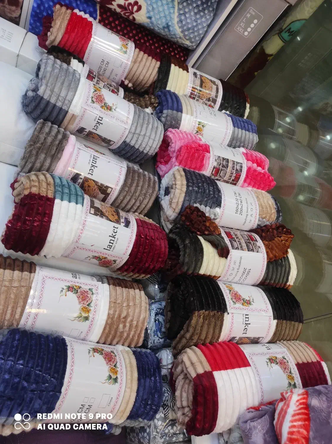 پتو مسافرتی تک نفره کبریتی خارجی|رختخواب، بالش، پتو|قشم, |دیوار