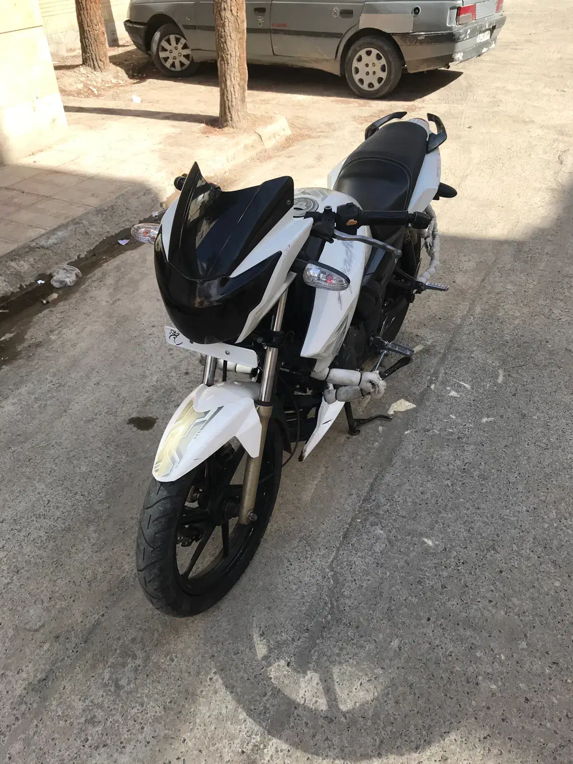 اپاچی۹۳|موتورسیکلت|سبزوار, قصبه غربی|دیوار