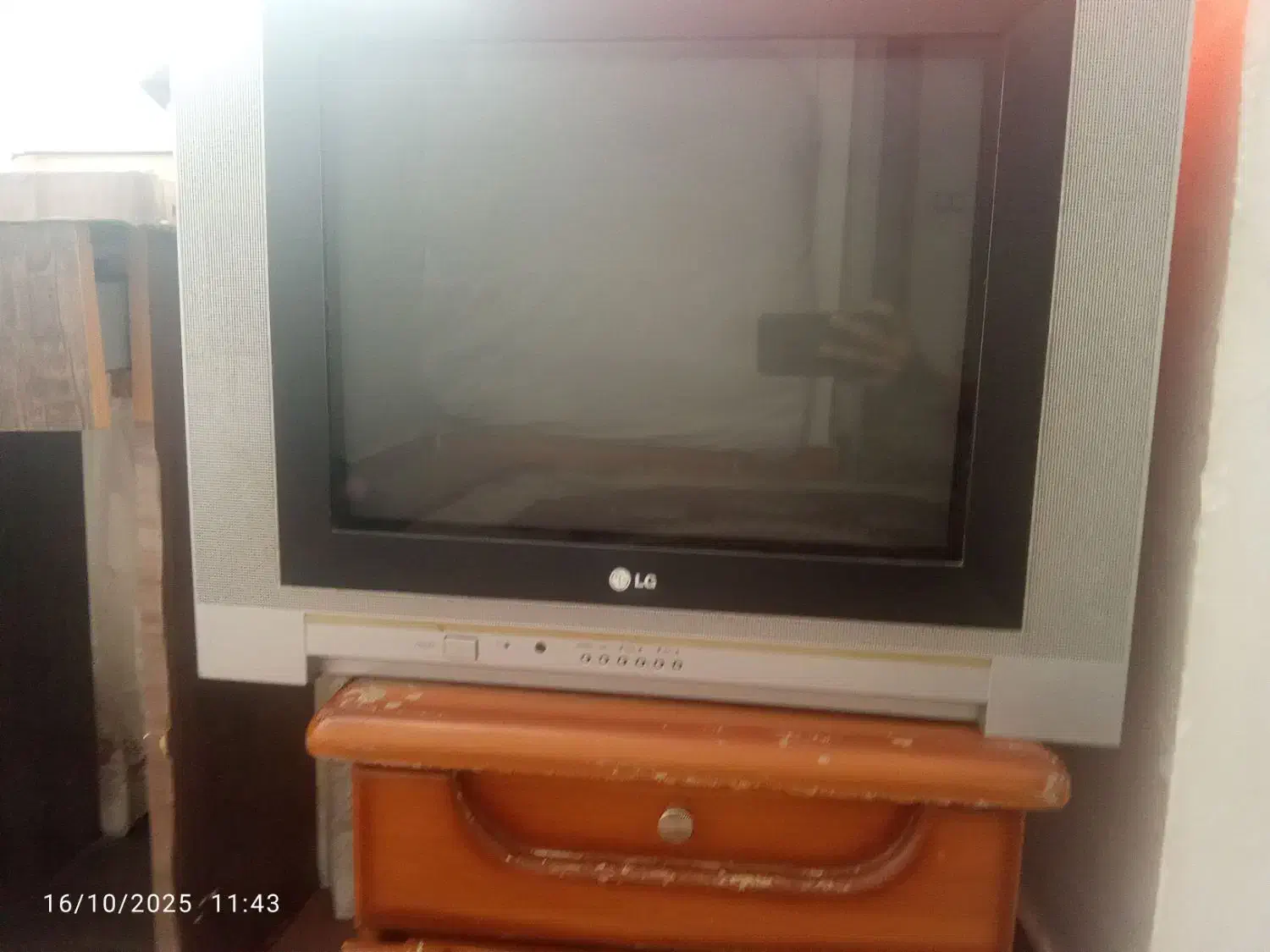 تلویزیون ۲۱|تلویزیون و پروژکتور|ملایر, |دیوار