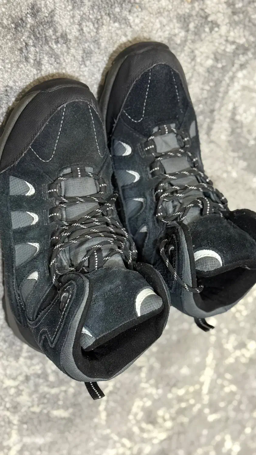 کفش کوهنوردی|کیف، کفش، کمربند|گرگان, |دیوار