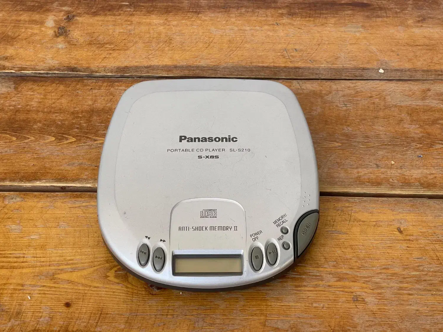 سی دی پلیر پرتابل  Panasonic ساخت ژاپن|پخش‌کننده DVD و ویدیو|تهران, نارمک|دیوار