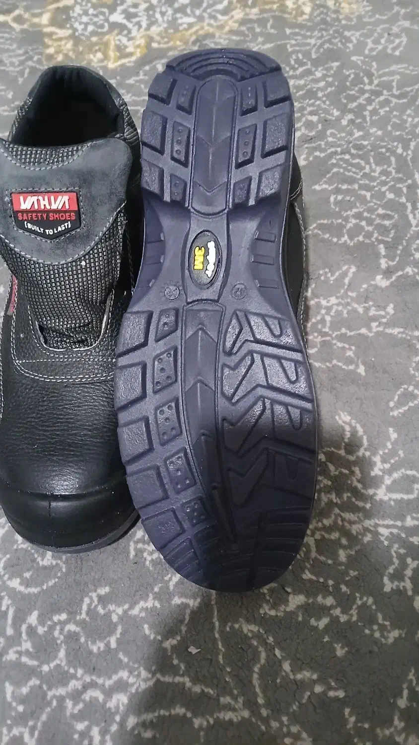 یک جفت کفش شرکتی اصل محکم|کیف، کفش، کمربند|شیراز, محراب|دیوار