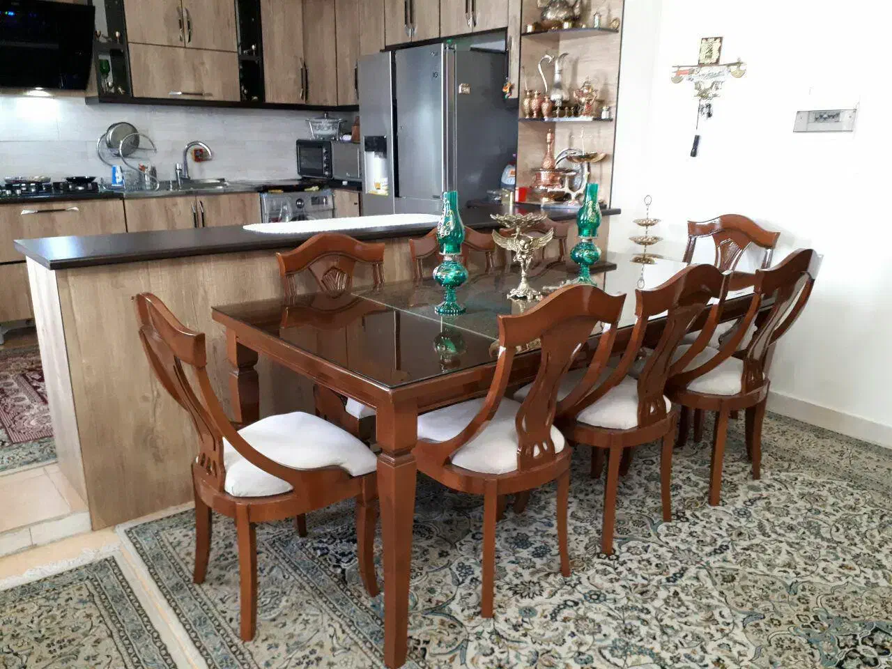 میزنهارخوری چوبی ۲نفره گرد|میز و صندلی غذاخوری|تهران, امام حسین|دیوار