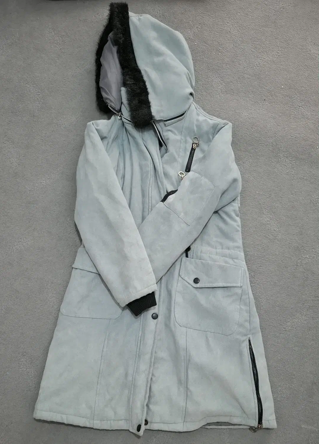 دو عدد پافر ،و یک کاپشن|لباس|سنندج, |دیوار