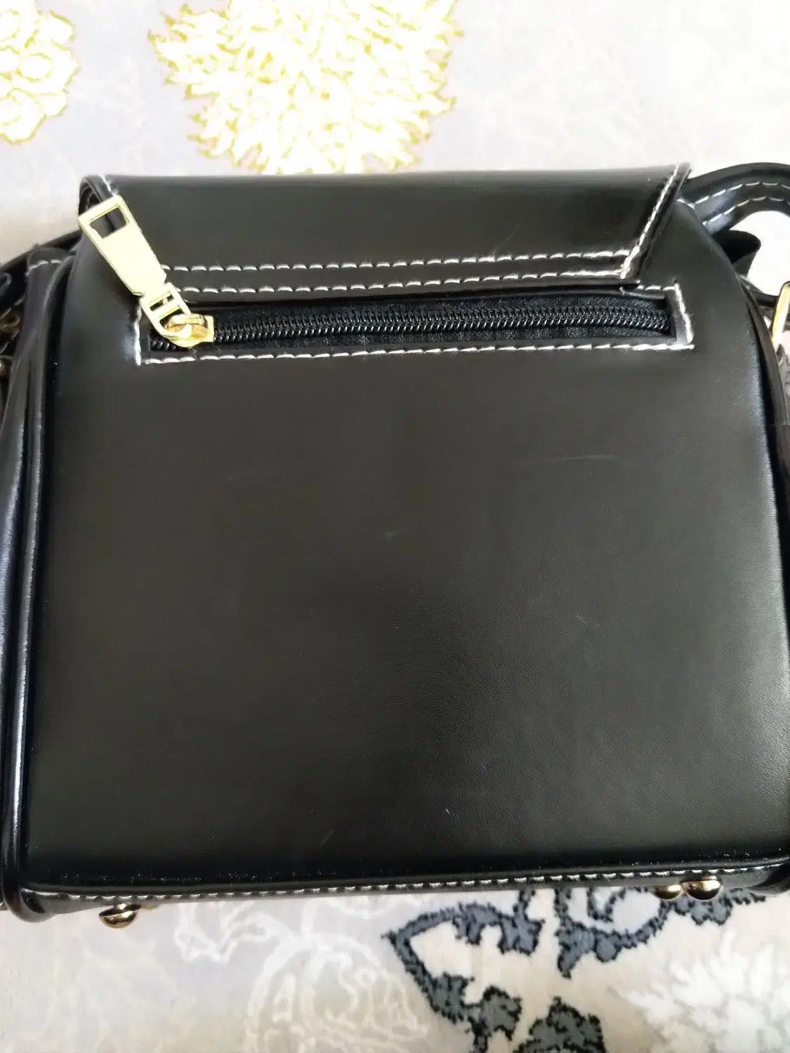 کیف دوشی|کیف، کفش، کمربند|شاهین‌شهر, بنیاد ازدواج|دیوار