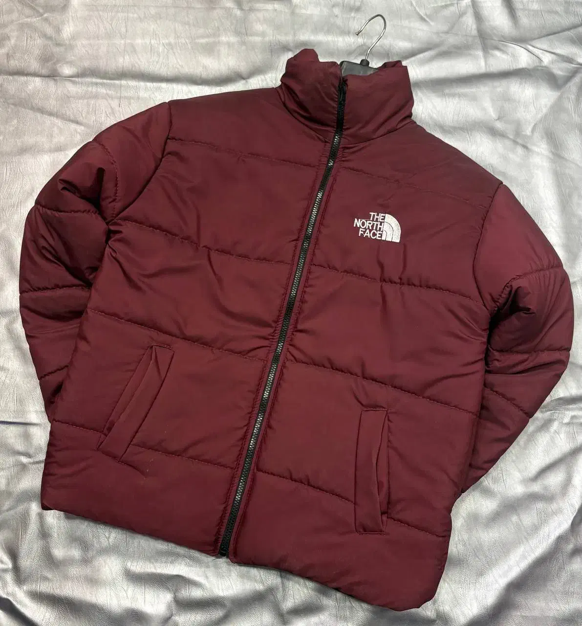 کاپشن|لباس|رشت, شهرک قدس|دیوار