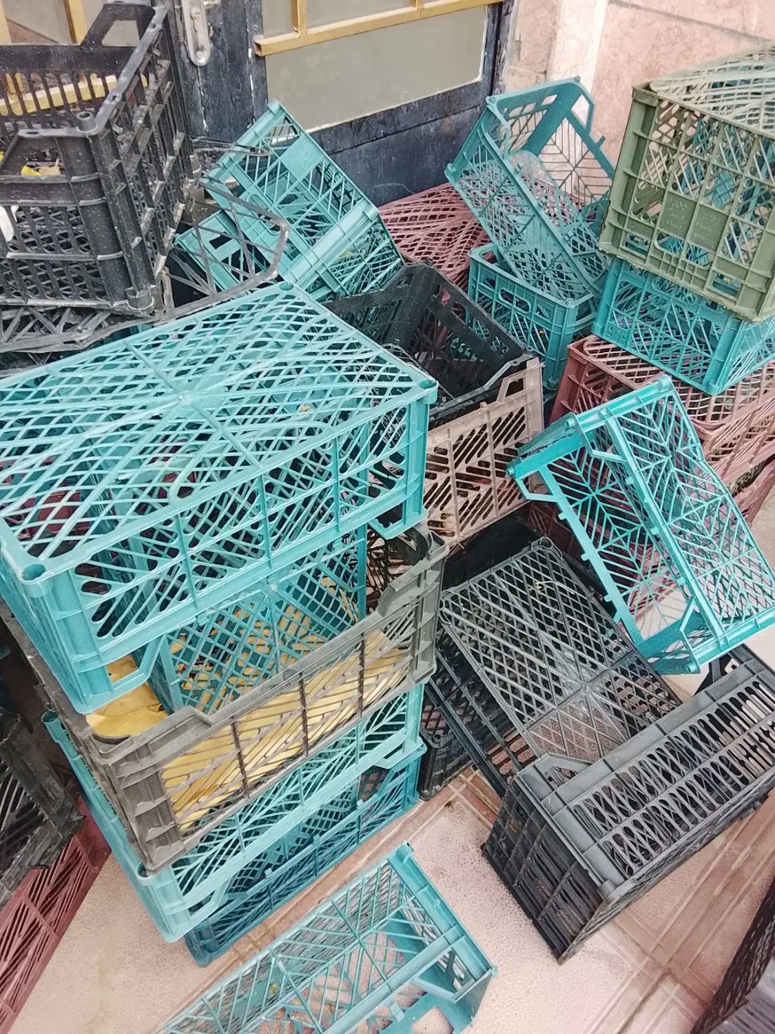 جعبه پلاستیکی|عمده‌فروشی|گلبهار, نوبهار|دیوار