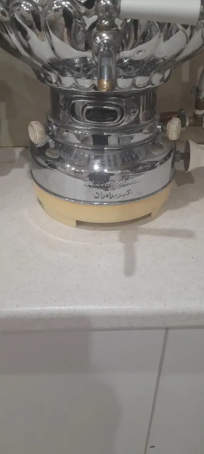 سماور اکبر برادران ۸لیتری|سماور، چای‌ساز، قهوه‌ساز|تهران, سازمان برنامه جنوبی|دیوار