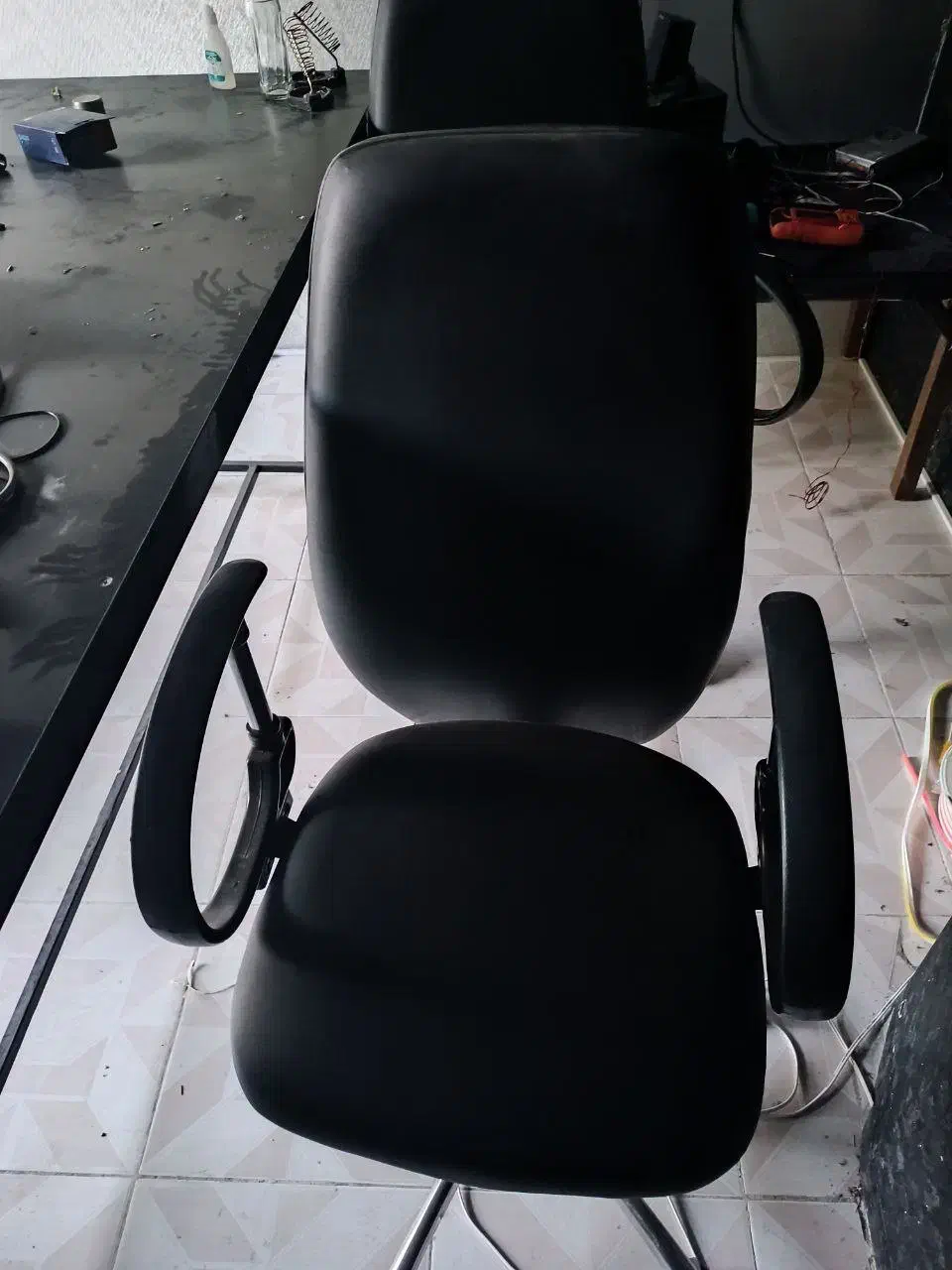 میز و2عدد صندلی چرخدار|صندلی و نیمکت|خرمآباد, |دیوار