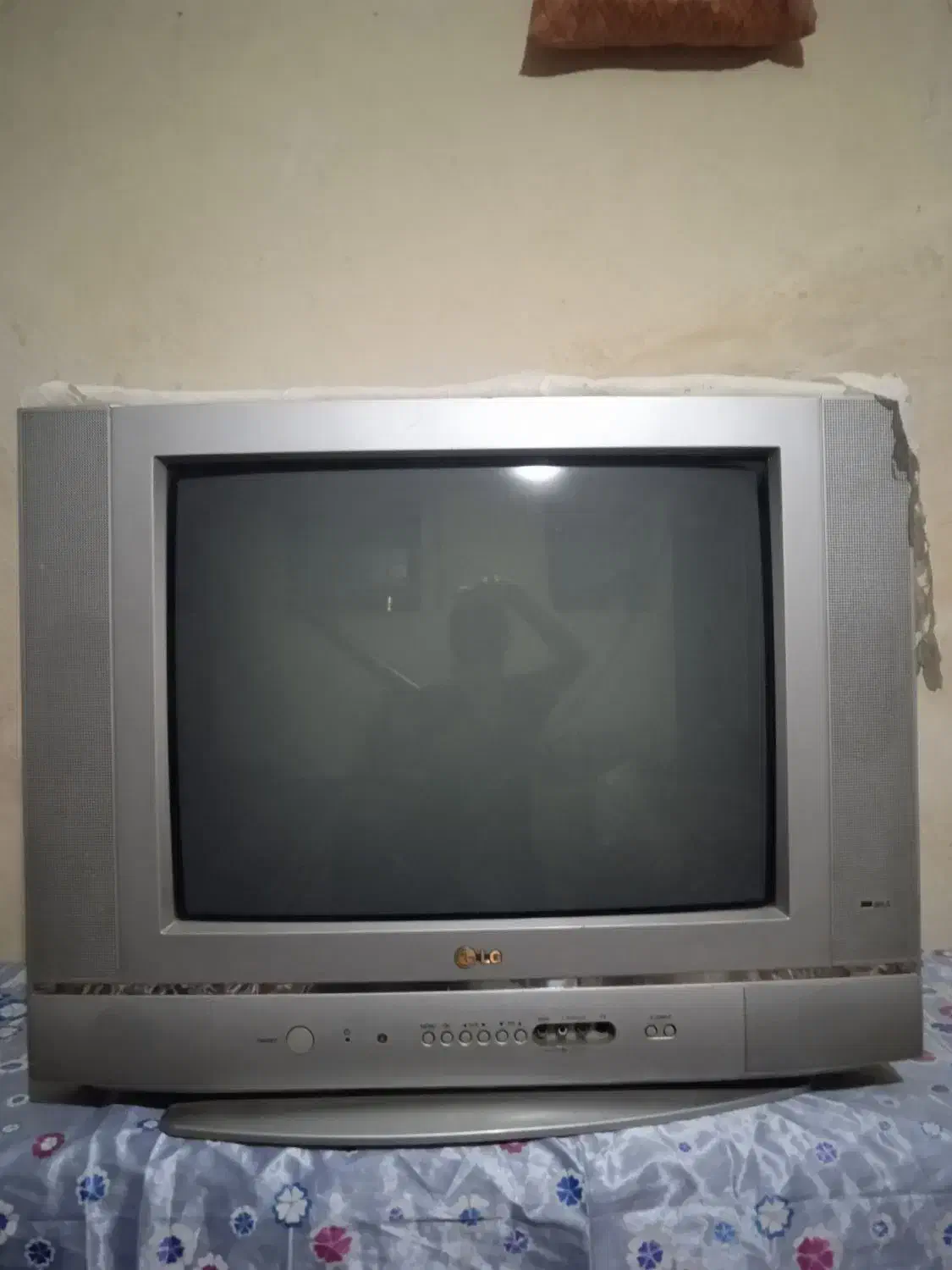 تلویزیون وزیرش|تلویزیون و پروژکتور|بروجرد, |دیوار