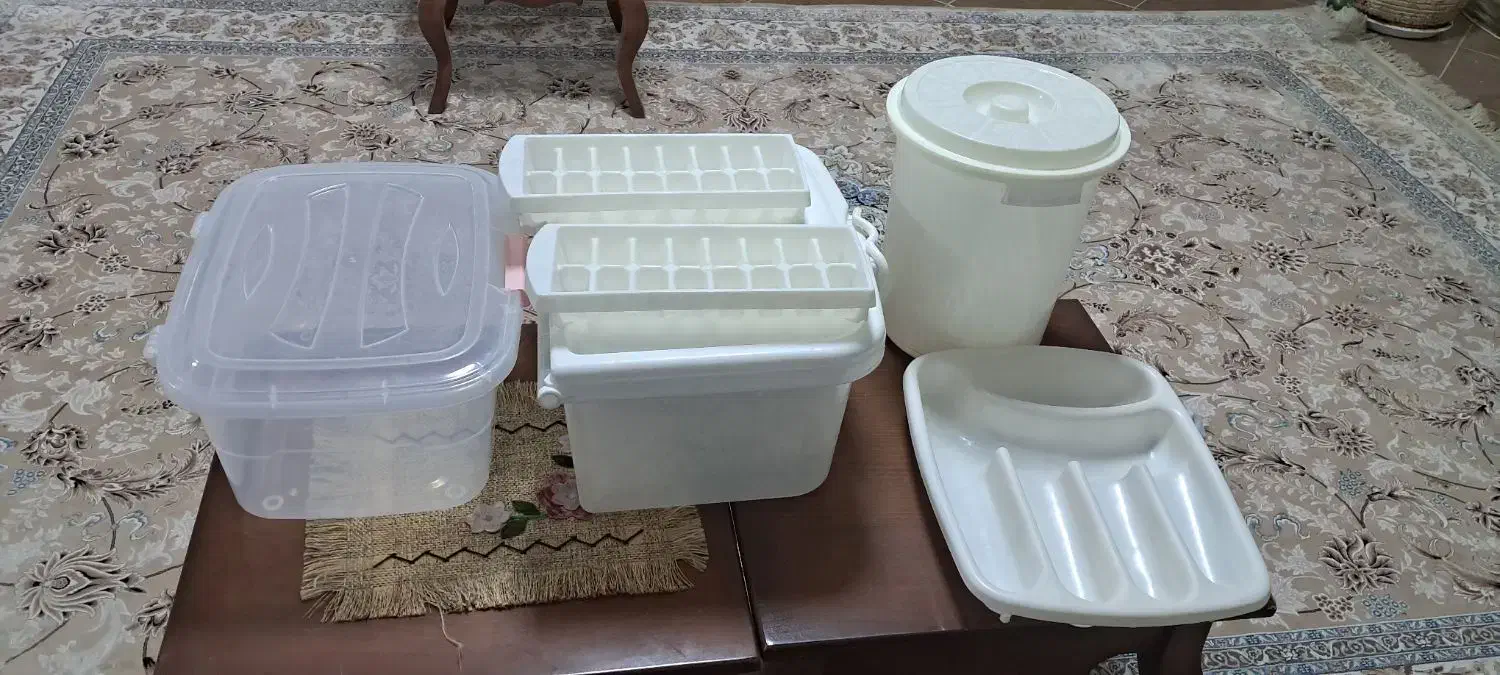۲ باکس دردار چندکاره و ۱  سطل دردار چند کاره|ظروف نگهدارنده، پلاستیکی، یک‌بارمصرف|مشهد, الهیه|دیوار
