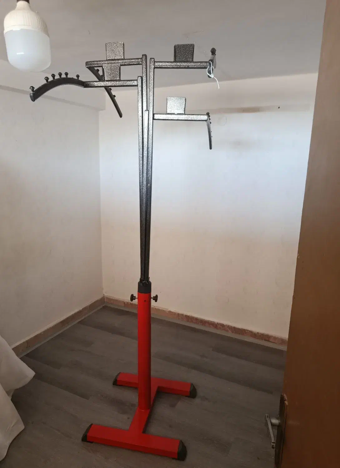 آویز لباس|مبلمان خانگی و میز عسلی|کرمان, |دیوار