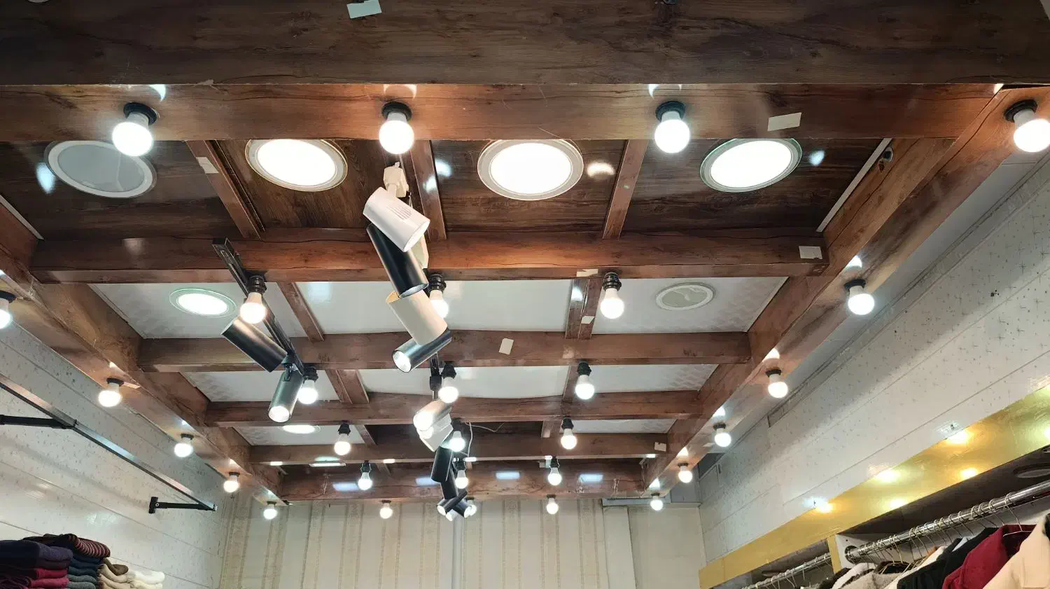 پنل چوبی سقف چراغ دار لاکچری|فروشگاه و مغازه|سبزوار, ابوریحان|دیوار