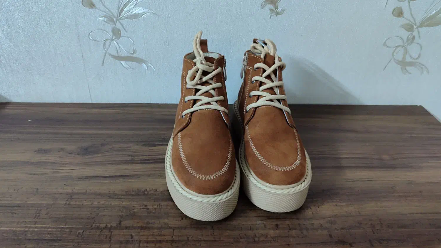 نیم بوت زنانه|کیف، کفش، کمربند|شاهین‌شهر, پارک بانک استان|دیوار