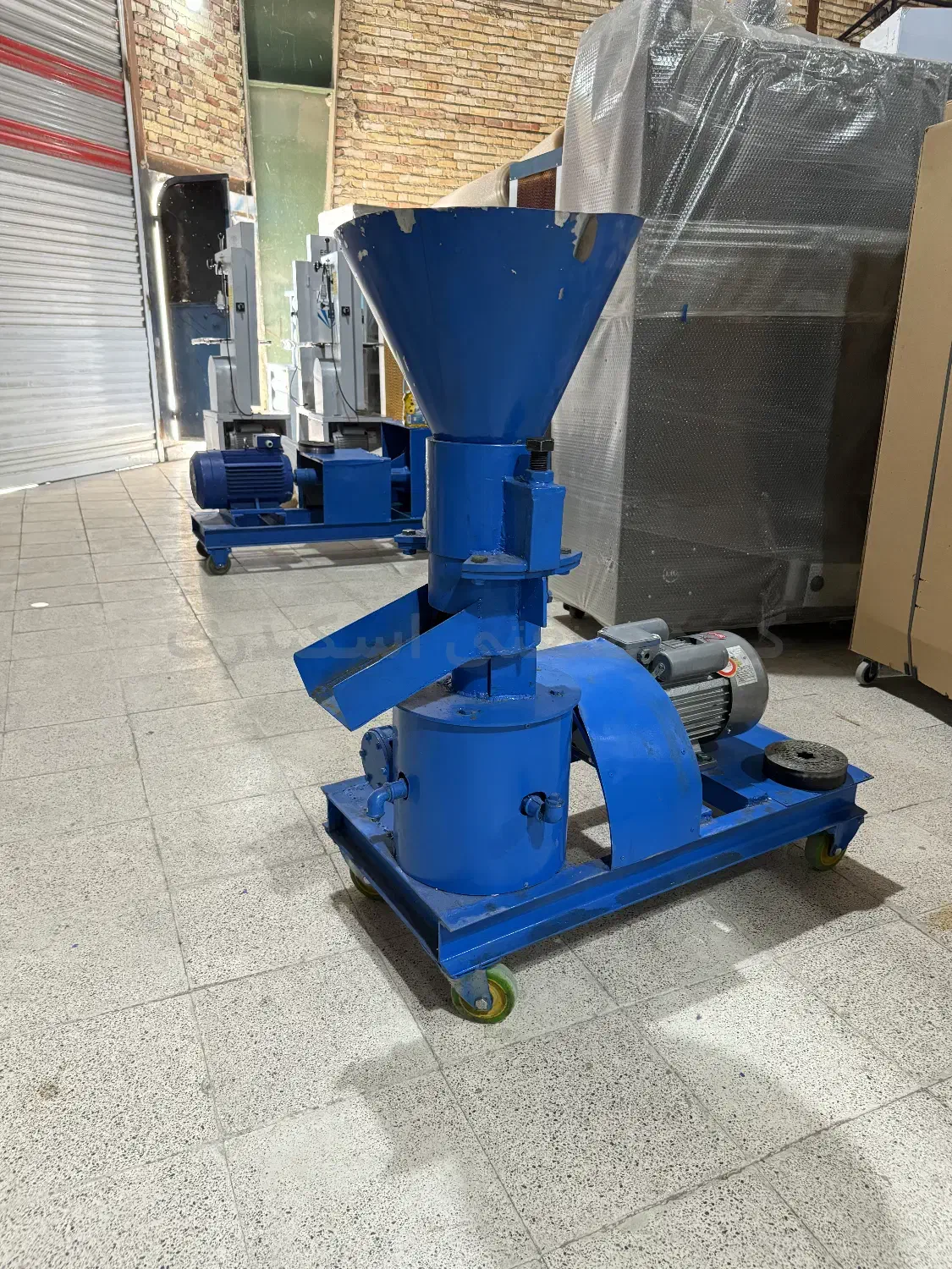 پلت ساز غذای ماهی قزل آلا|ماشینآلات صنعتی|تهران, شادآباد|دیوار