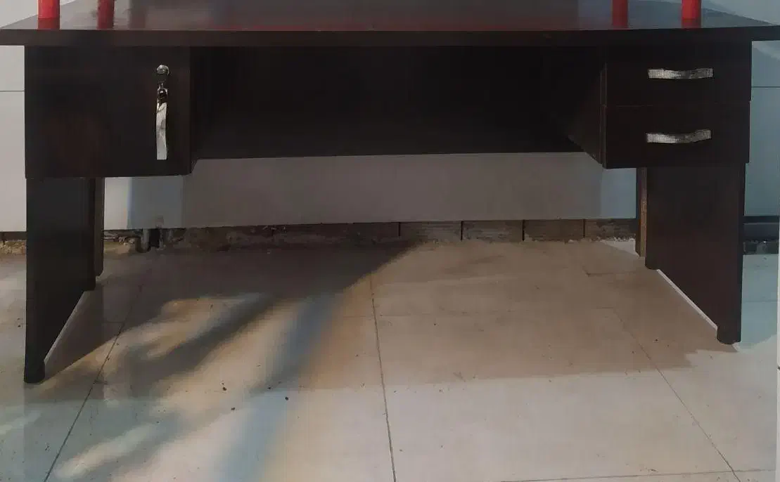 میز اداری یا میز کامپیوتر|میز تحریر و کامپیوتر|لنجان, |دیوار