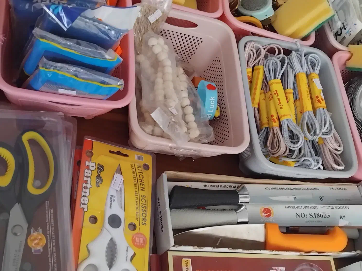 پلاستیک بلور و لوازم آشپزخانه|ظروف نگهدارنده، پلاستیکی، یک‌بارمصرف|یزد, |دیوار