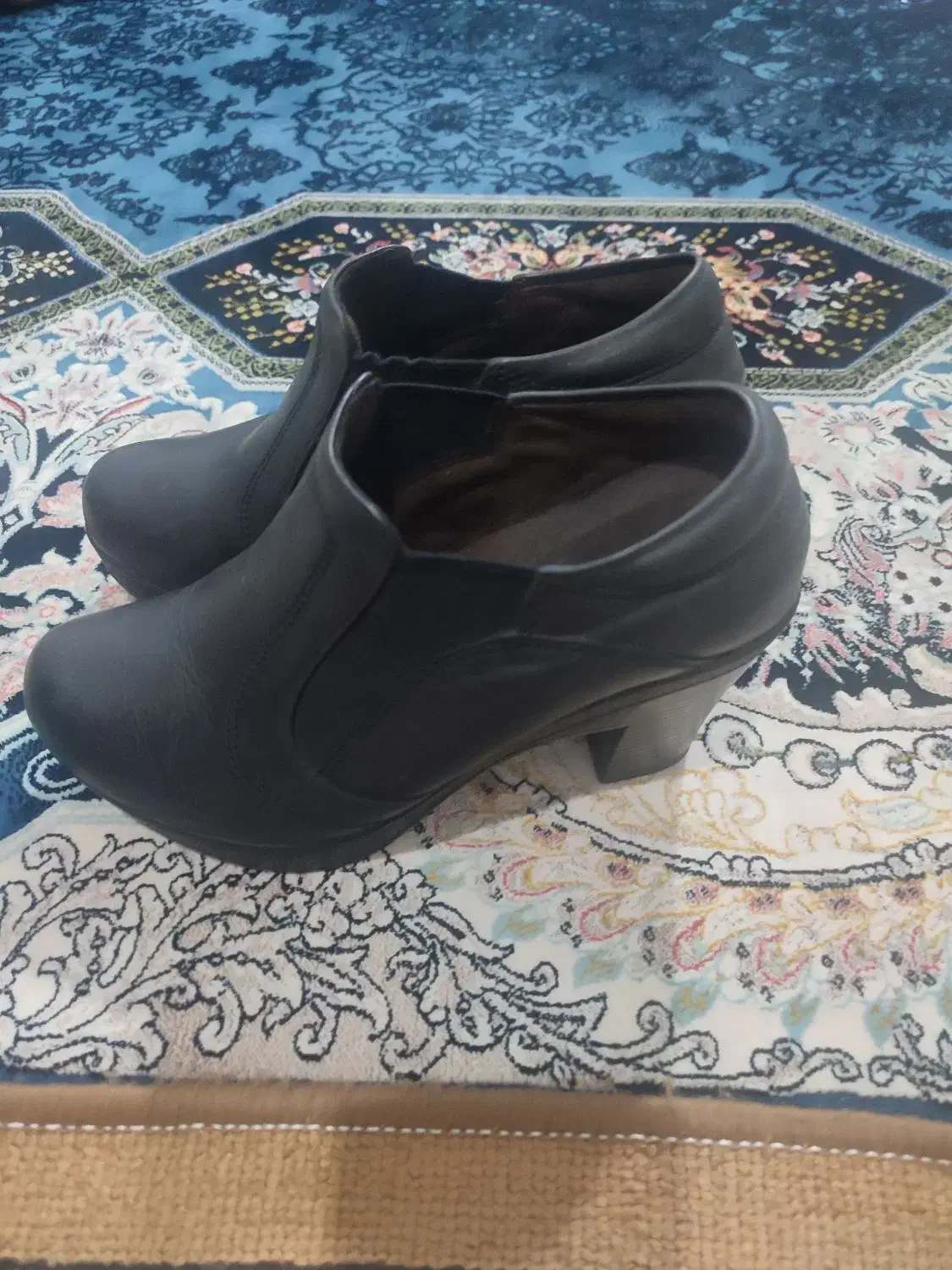 کفش پاشنه بلند چرم زنانه|کیف، کفش، کمربند|ری, علایین|دیوار