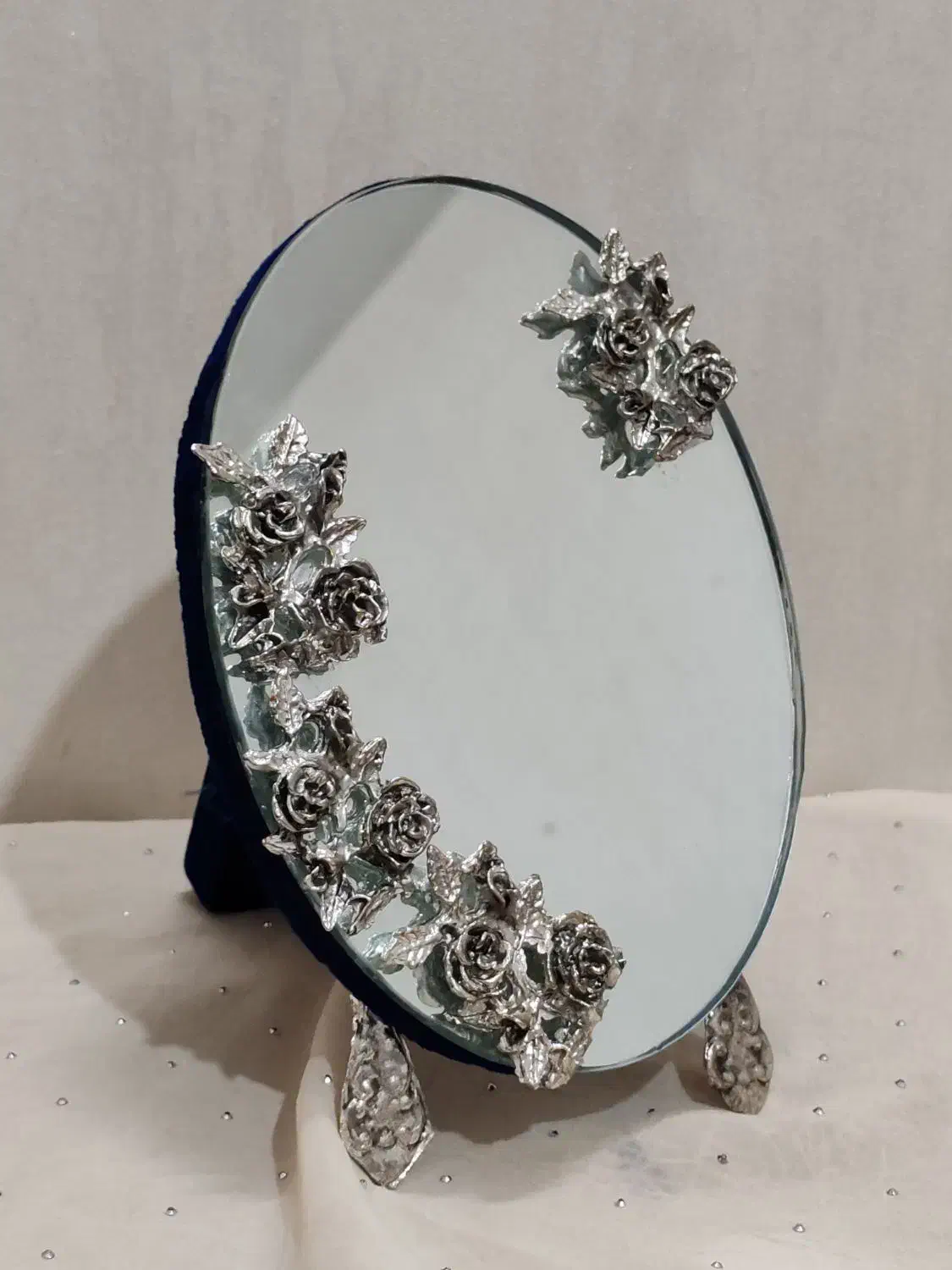 آینه عروس|آینه|شیراز, کوشک میدان|دیوار