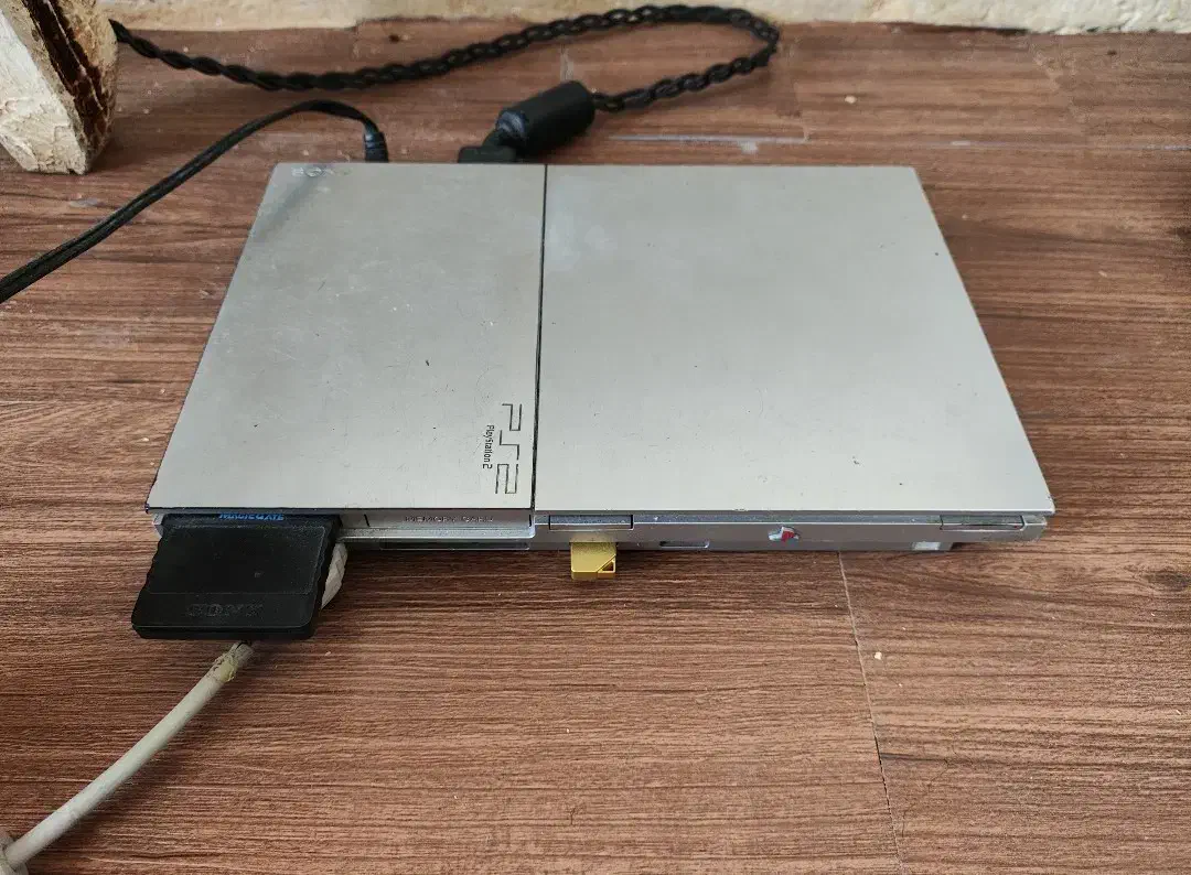 پی اس 2 و پی اس 1|کنسول، بازی ویدئویی و آنلاین|اندیشه, اندیشه فاز ۲|دیوار