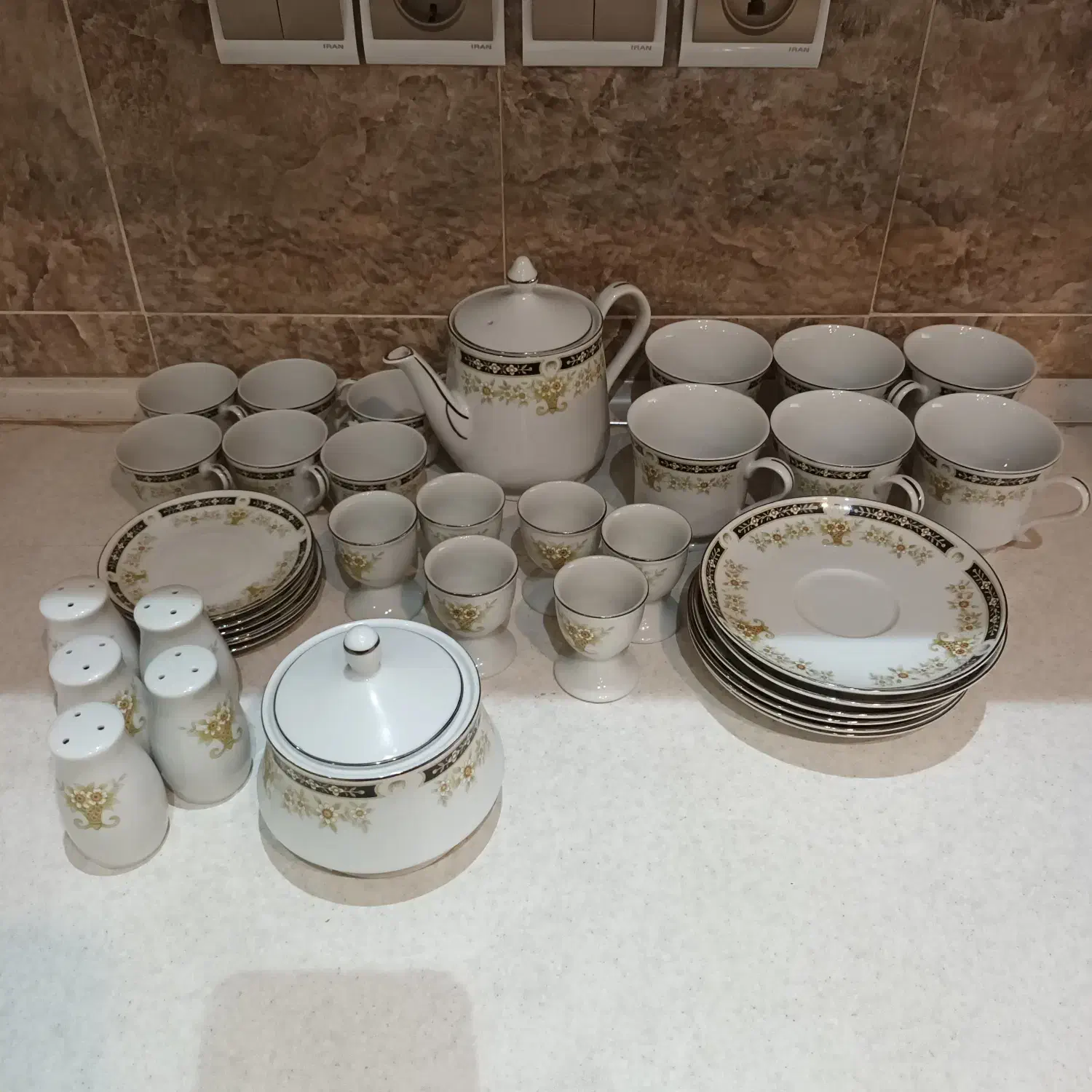 سرویس چینی چای خوری قهوه خوری قدیمی ویکتوریا نو|ظروف سرو و پذیرایی|اصفهان, خواجو|دیوار