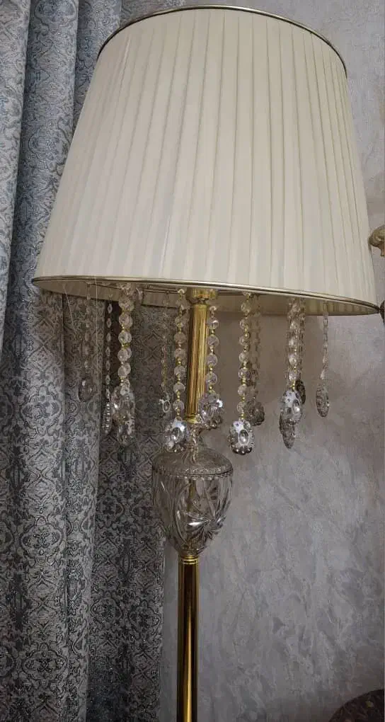 آباژور کنار سالن|چراغ خواب و آباژور|بروجرد, |دیوار