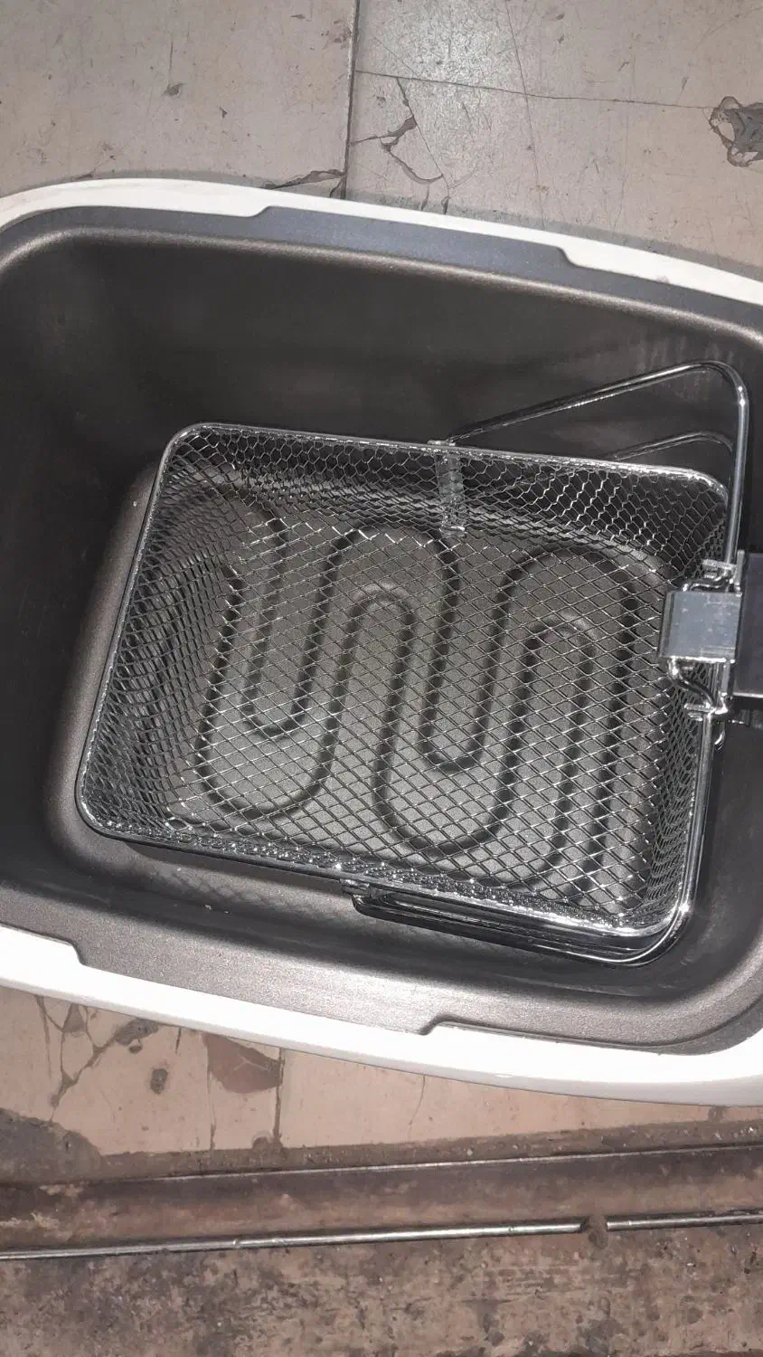 سرخ کن|ظروف پخت‌وپز|چناران, |دیوار