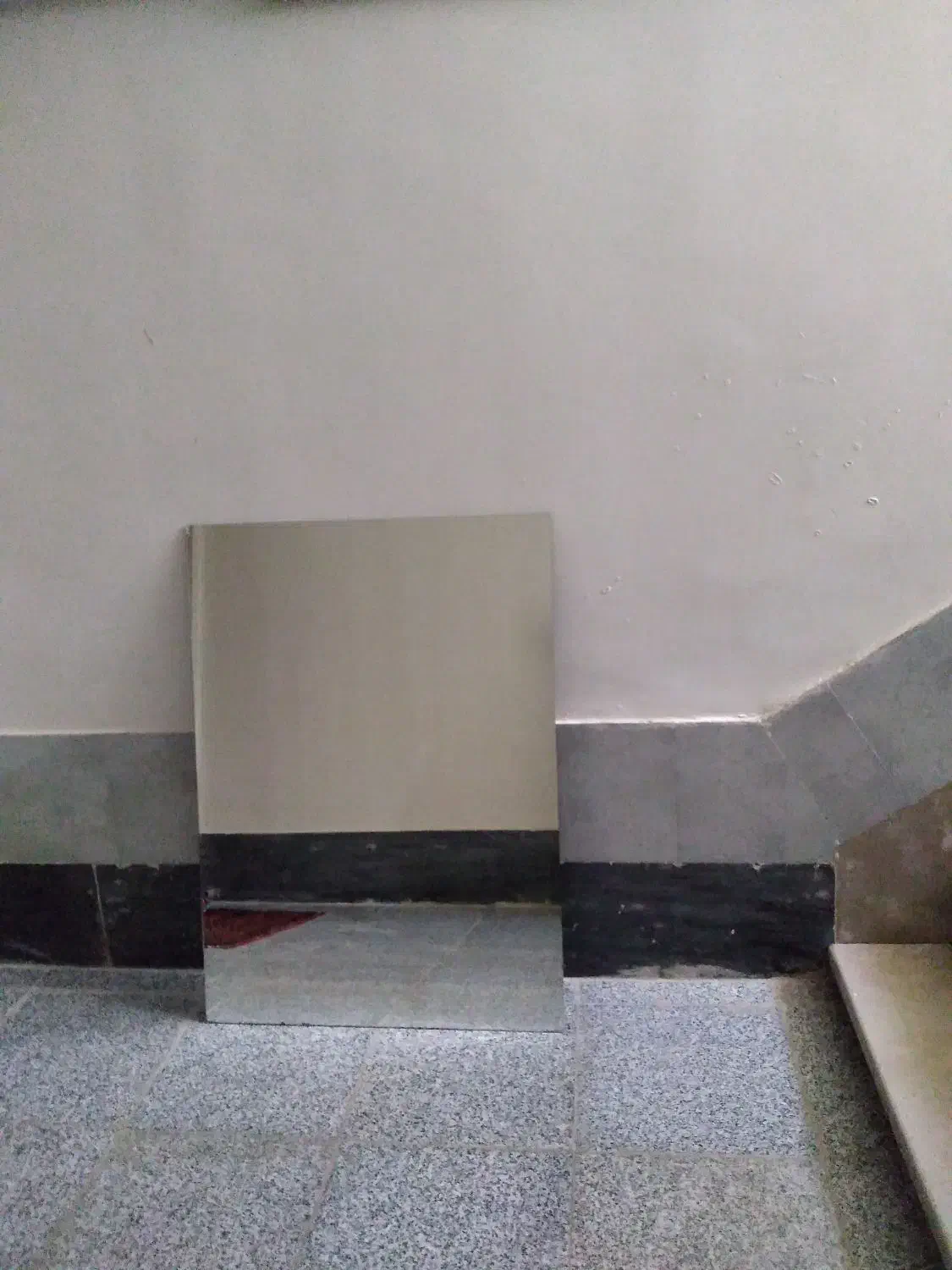 دو عددآیینه|آینه|کوهدشت, |دیوار