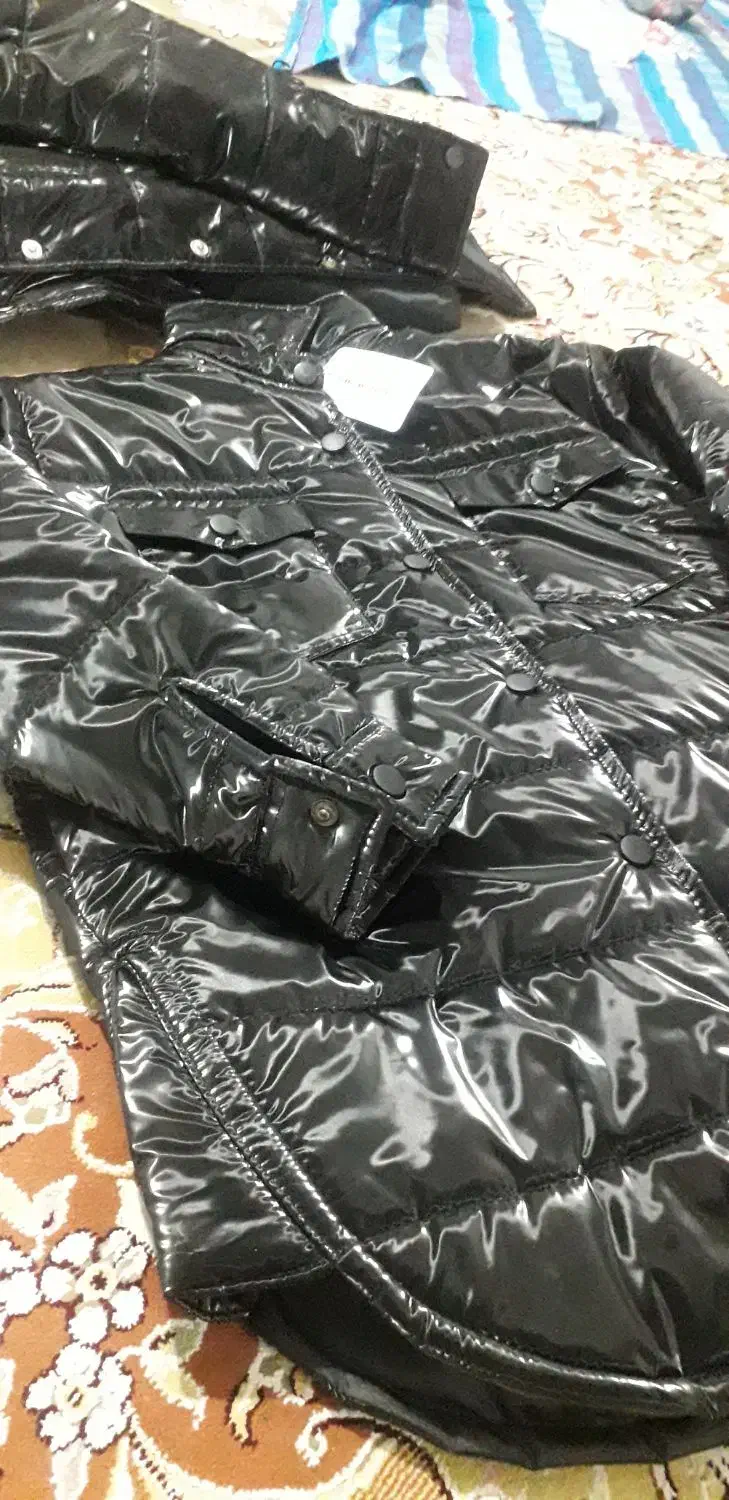 دو عدد کاپشن نو|لباس|دورود, |دیوار