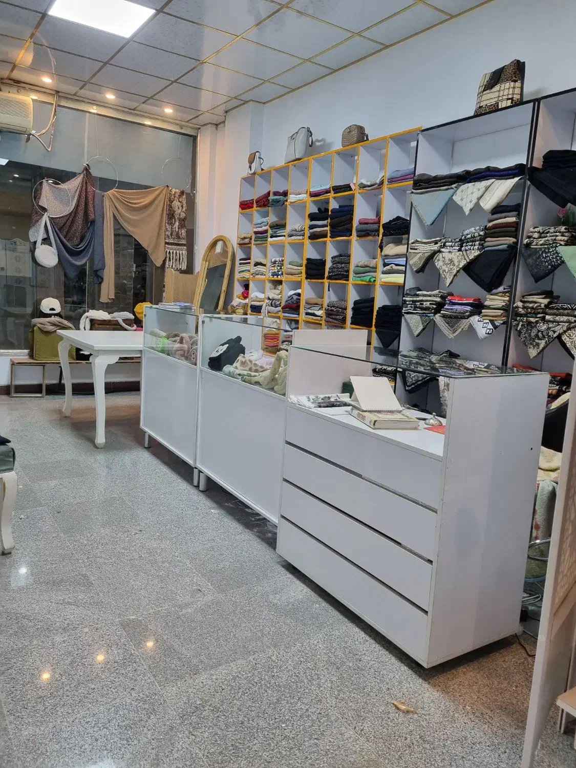 مغازه|فروش مغازه و غرفه|محمدشهر, همایون ویلا|دیوار