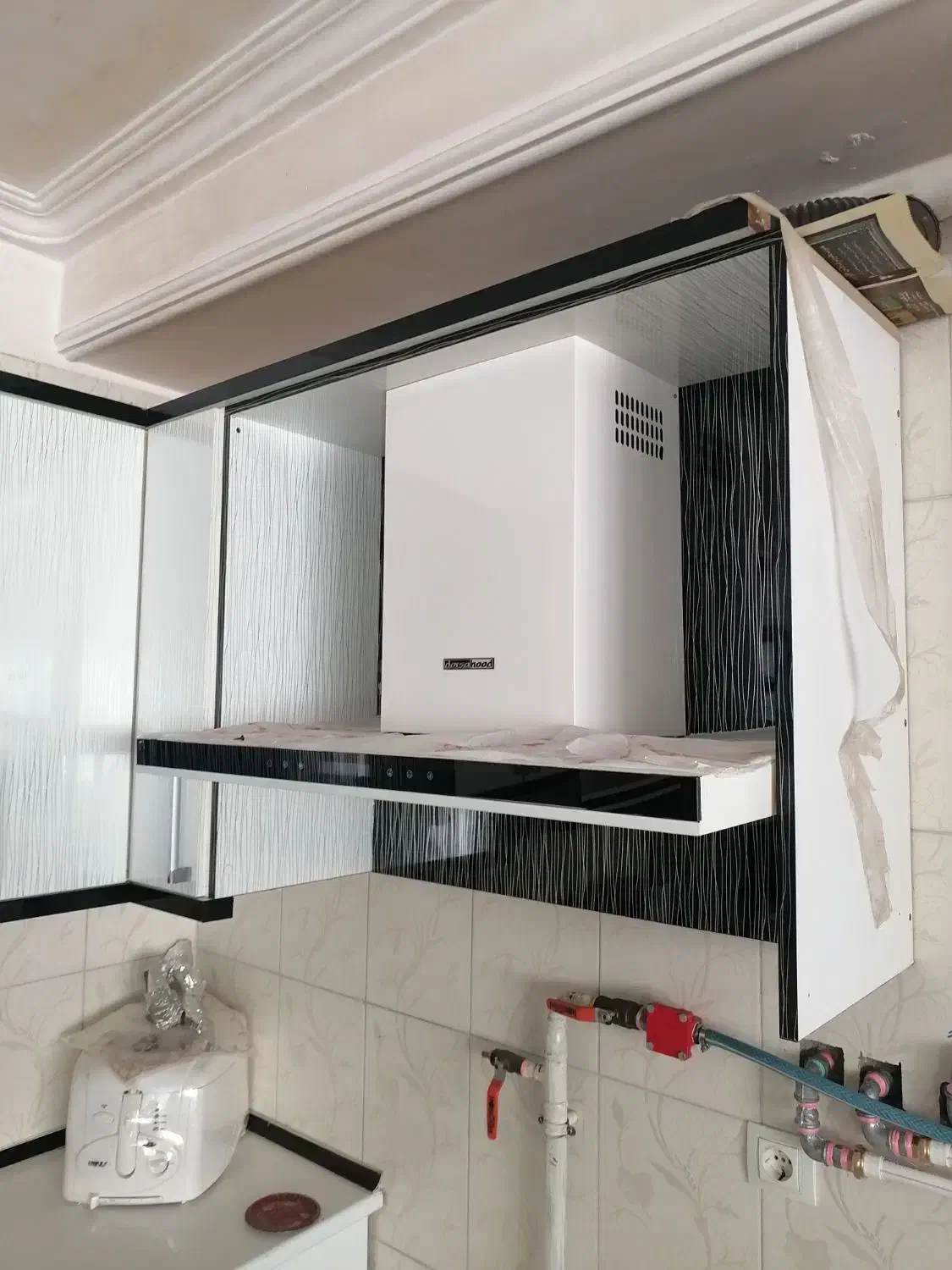 هود درسا|هود|تبریز, |دیوار