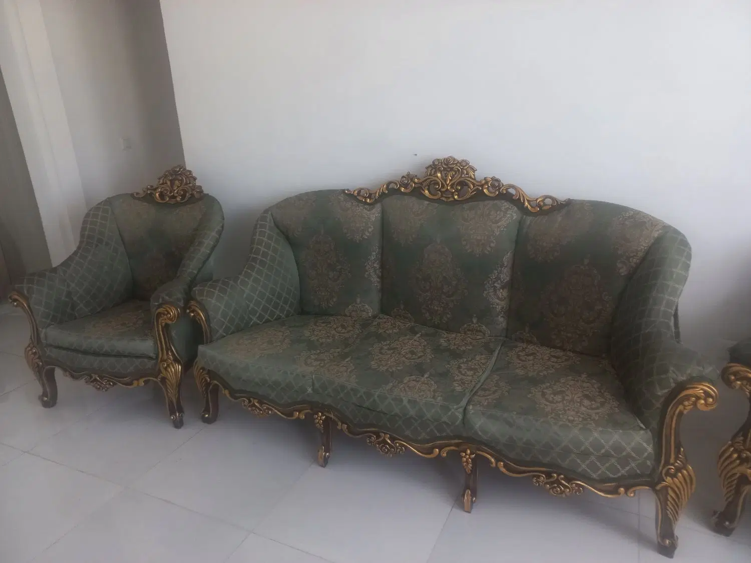 مبل|مبلمان خانگی و میز عسلی|پرند, فاز ۳|دیوار