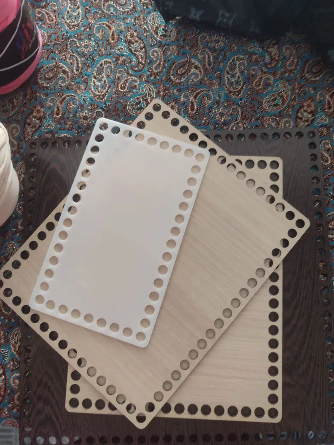 نخ تریکوبافی|لوازم خیاطی و بافتنی|میبد, |دیوار