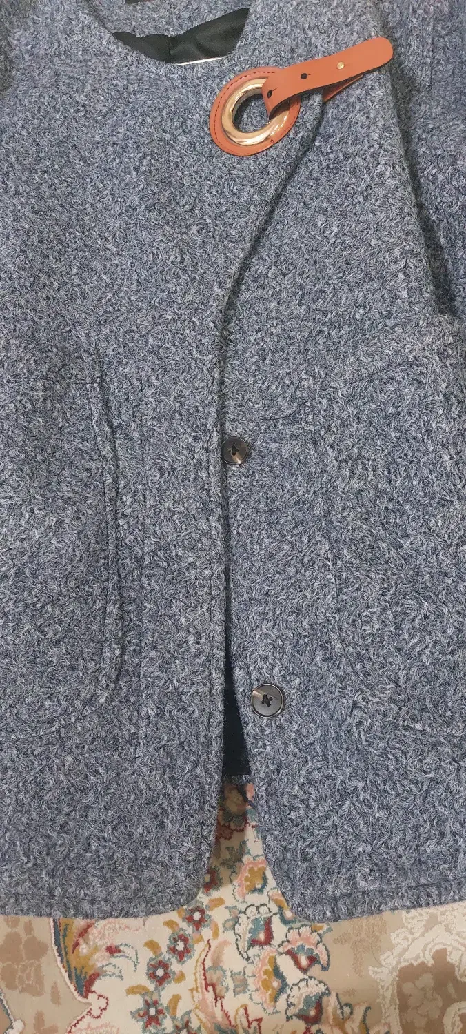 پالتو|لباس|گرمدره, |دیوار