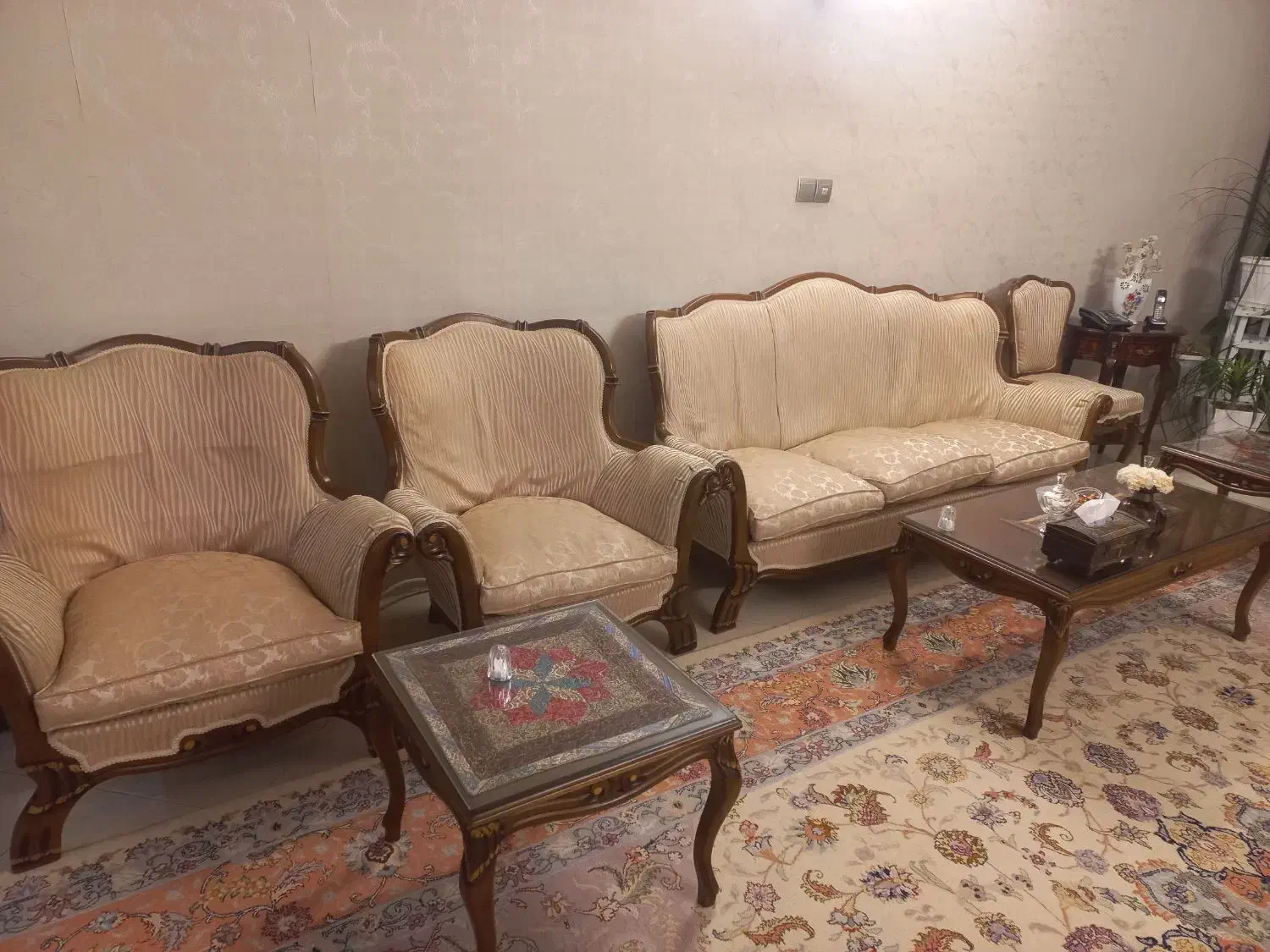 مبل|مبلمان خانگی و میز عسلی|مشهد, تربیت (صدف)|دیوار