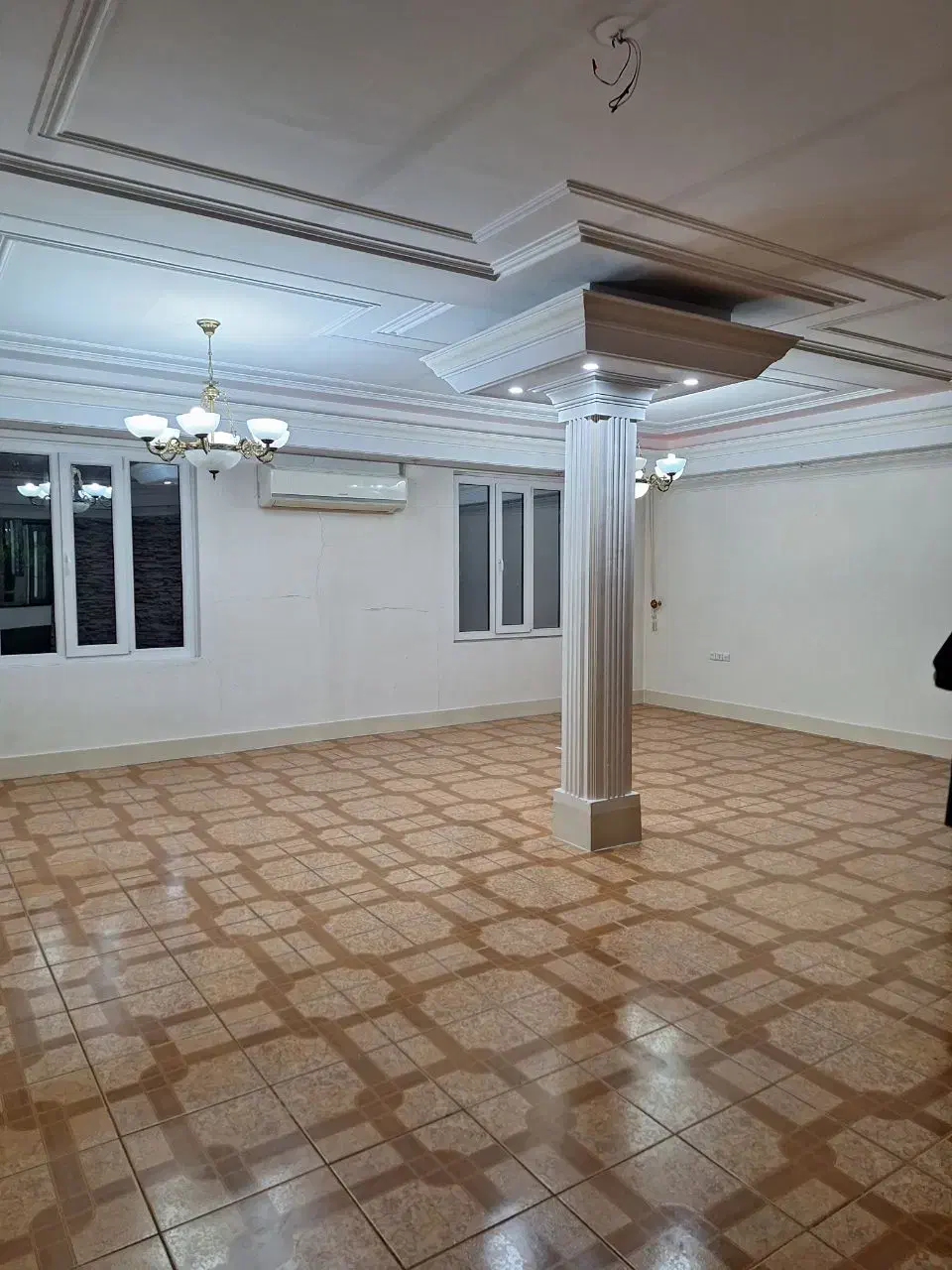 اپارتمان/۲۲۰متری/شهرک کارگر/تاپ لوکیشن|اجارهٔ آپارتمان|قرچک, زیبا شهر|دیوار