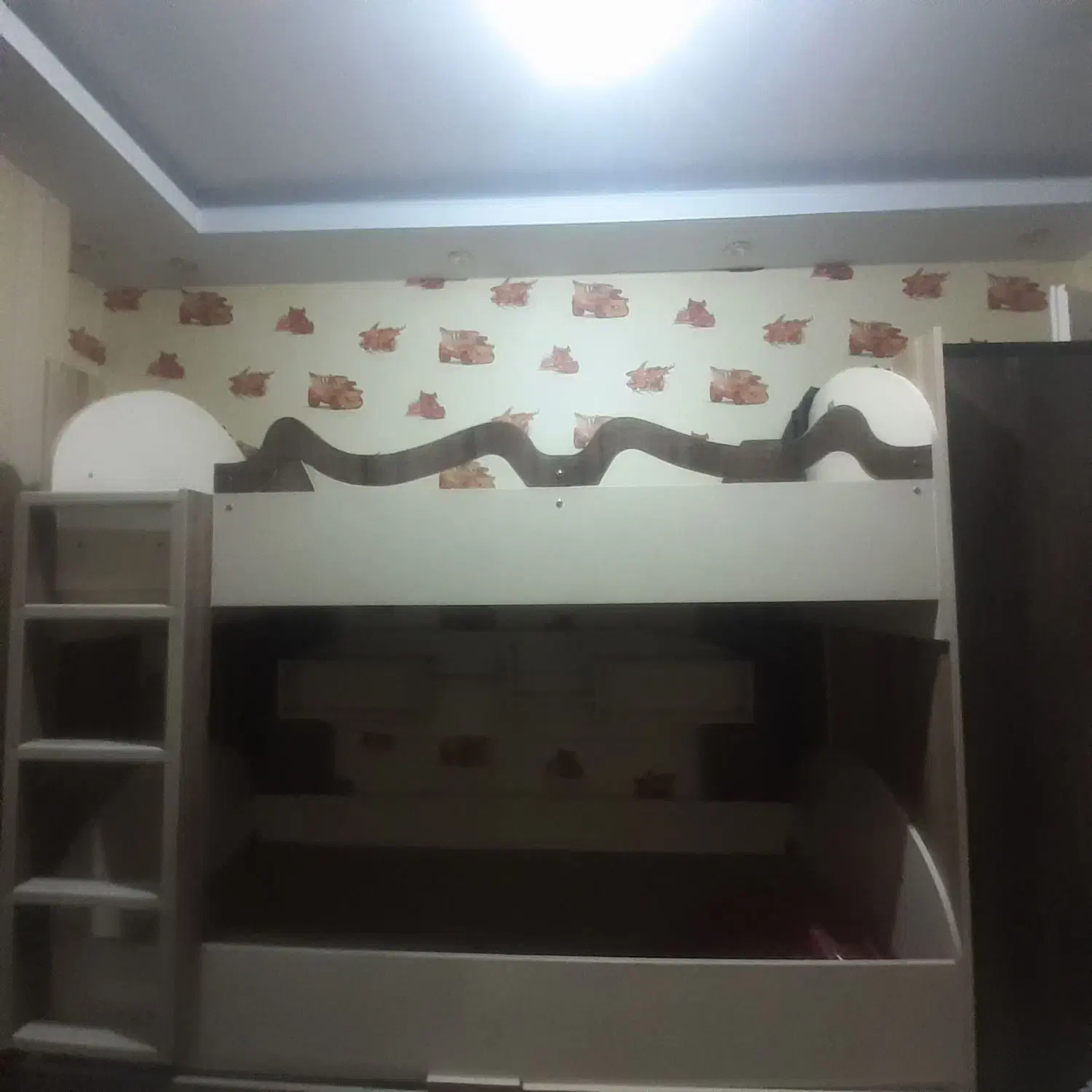 تخت خواب دو طبقه و کمد|تخت و سرویس خواب|تهران, هفت حوض|دیوار