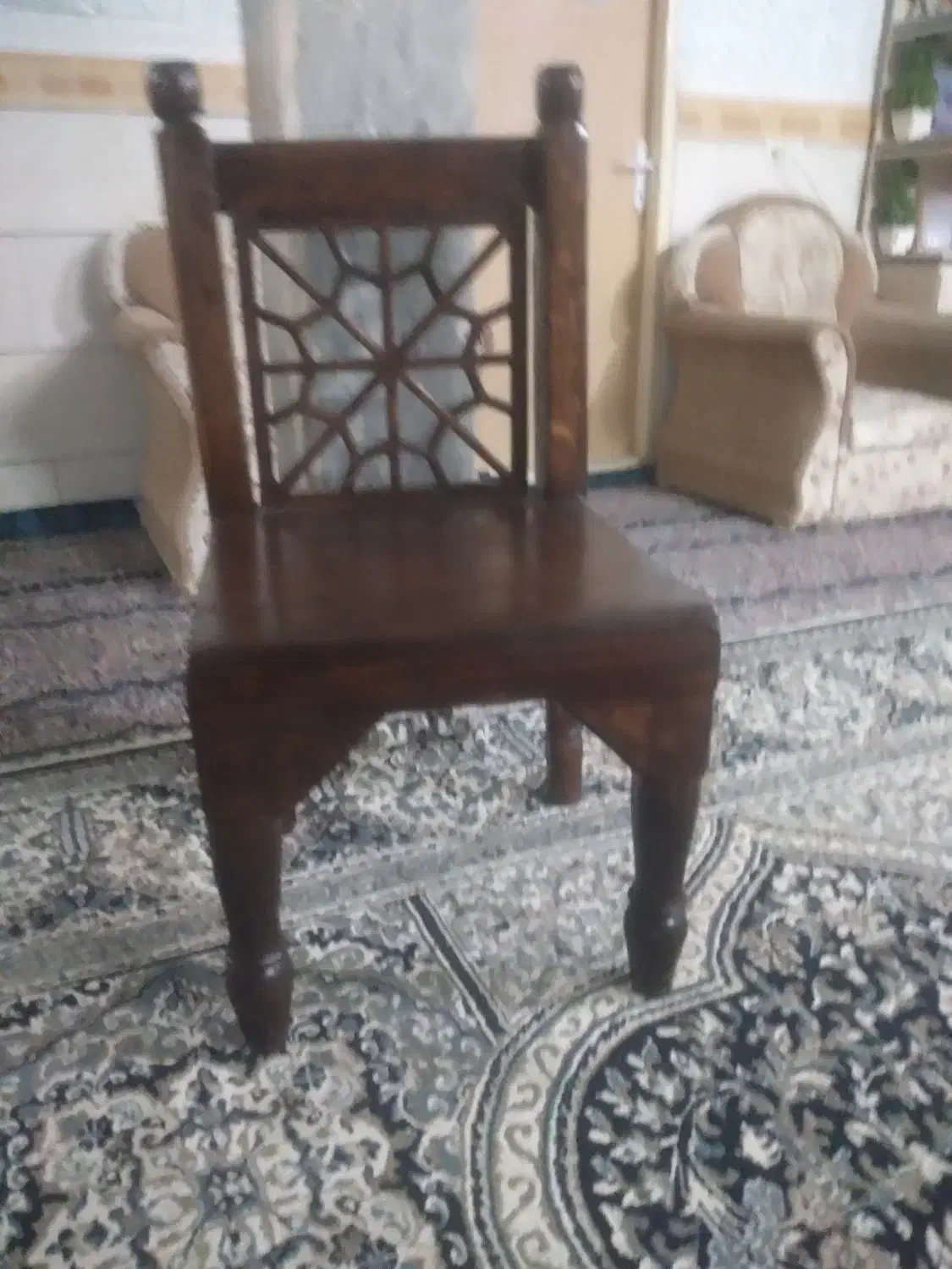 صندلی چوبی|صندلی و نیمکت|بم, |دیوار