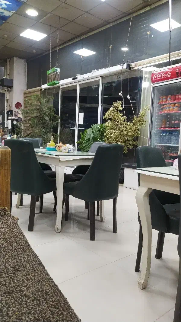 نیاز به کارگر ساده شیفت شب|استخدام خدمات فروشگاه و رستوران|ایلام, |دیوار