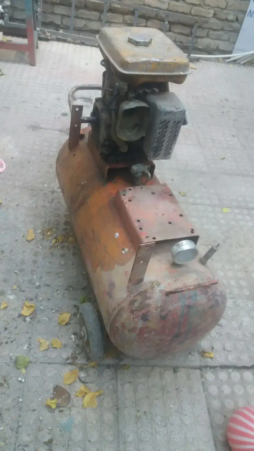 پمپ باد ۱۰۰ لیتری موتوربنزینی سلند نداره|ابزارآلات|مشهد, ابوذر|دیوار