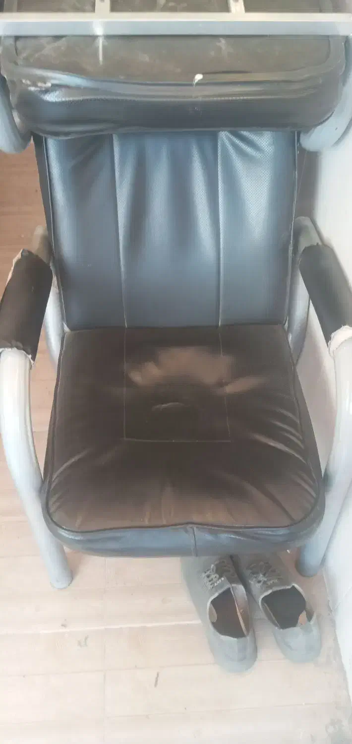 صندلی انتظار|صندلی و نیمکت|میانه, |دیوار