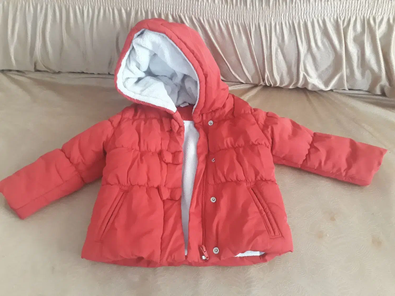 کاپشن وتعدادی لباس دخترانه|کفش و لباس بچه|اهر, |دیوار