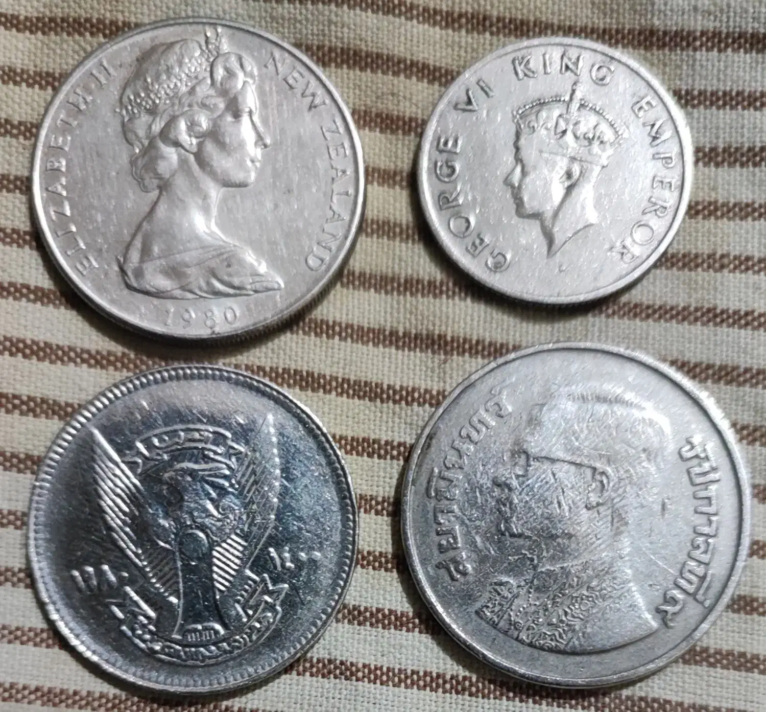 چهار سکه خارجی|کلکسیون سکه، تمبر، اسکناس|تبریز, |دیوار