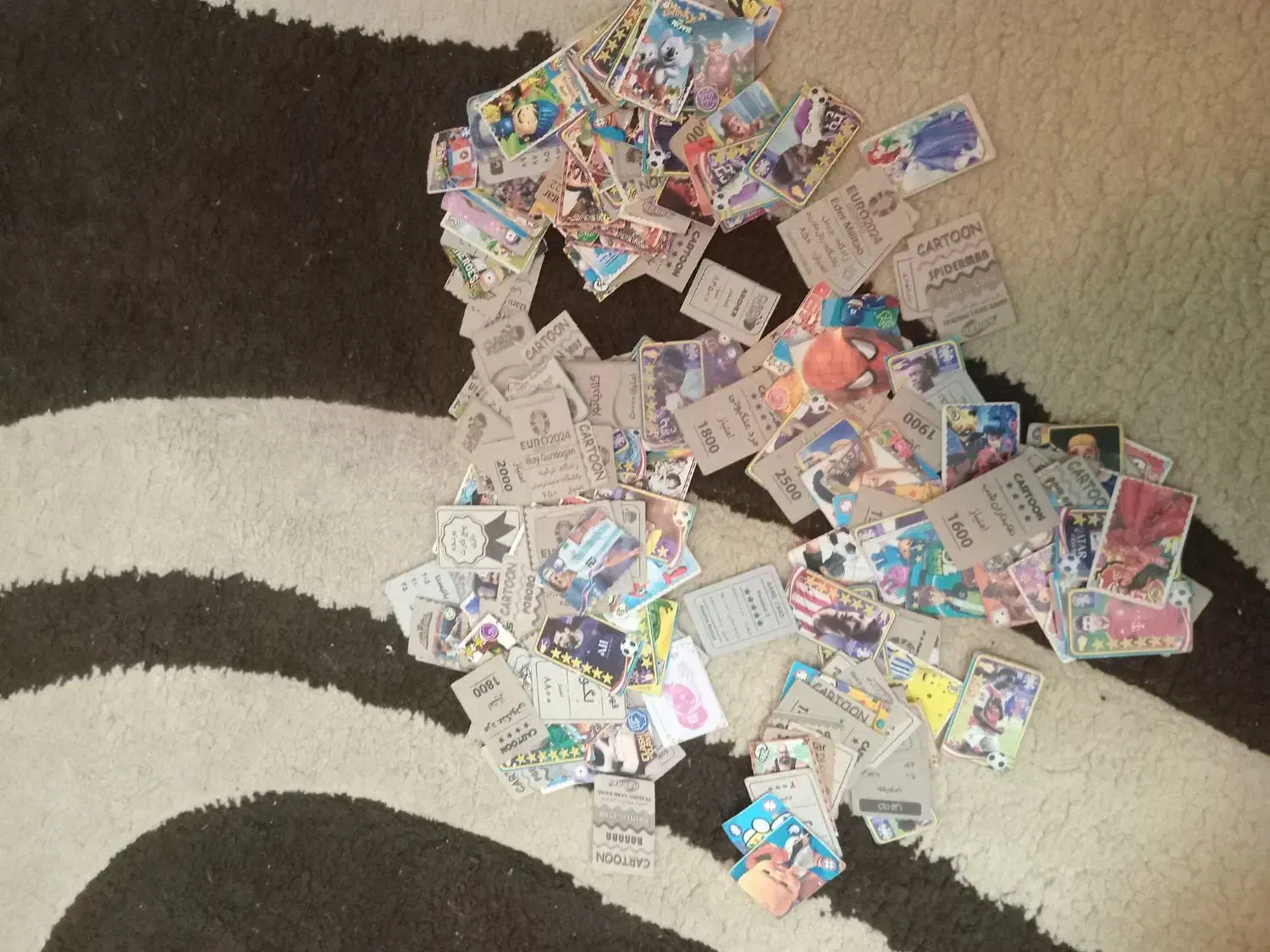 کارت کوچیک|اسباب‌‌بازی|کیش, |دیوار