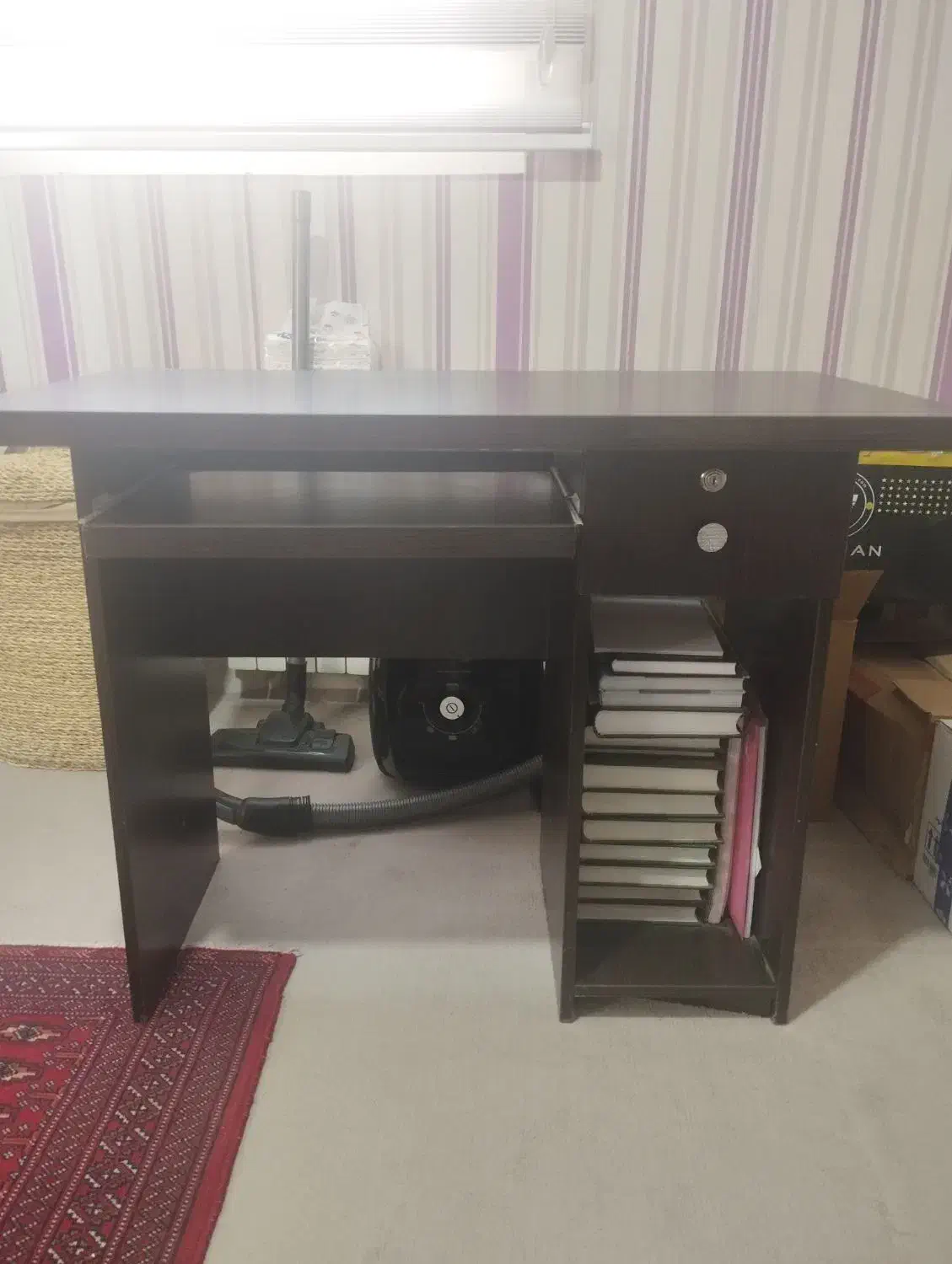 میز تحریر و کامپیوتر|میز تحریر و کامپیوتر|قم, سراجه (۱۵ خرداد)|دیوار