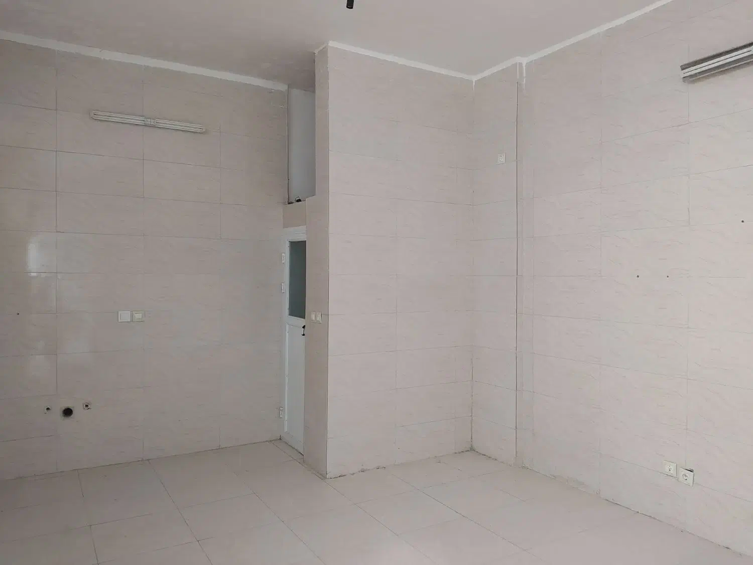 اجاره مغازه|اجارهٔ مغازه و غرفه|اصفهان, گورتان|دیوار