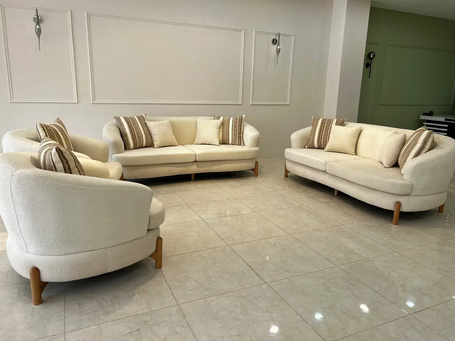 مبل منهتن|مبلمان خانگی و میز عسلی|شیراز, شهرک گلها|دیوار